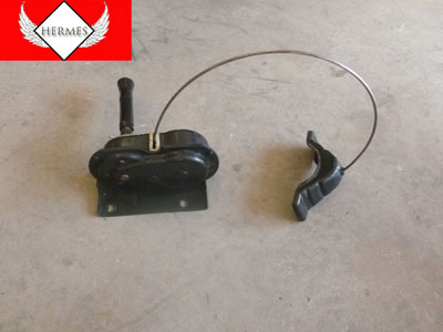 1998 Ford Expedition XLT - Spare Tire Rim Carrier Winch Hoist